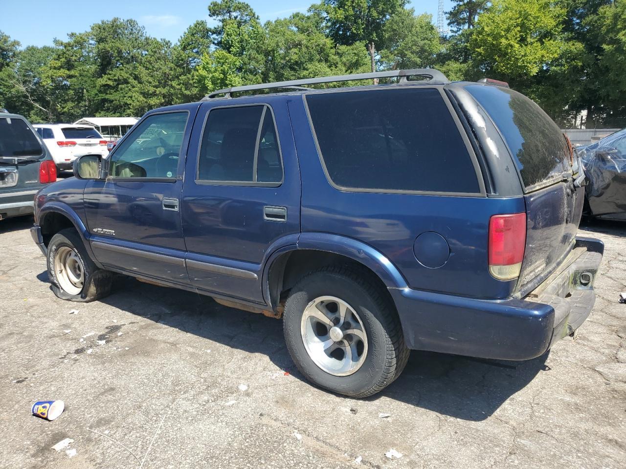 2002 Chevrolet Blazer - Image 2