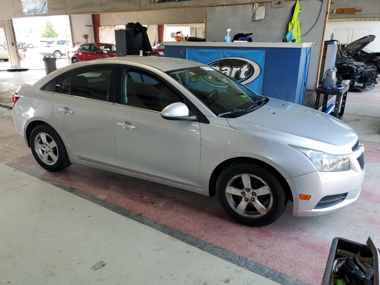 2013 Chevrolet Cruze Lt - Image 4