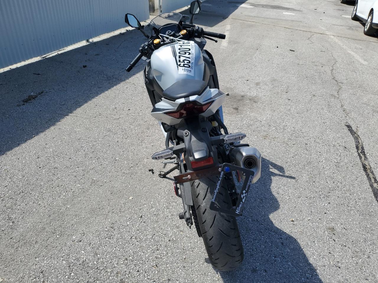 2025 Kawasaki Zx400 S - Фото 4