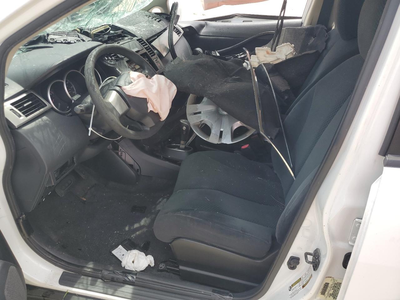 2011 Nissan Versa S - Фото 7