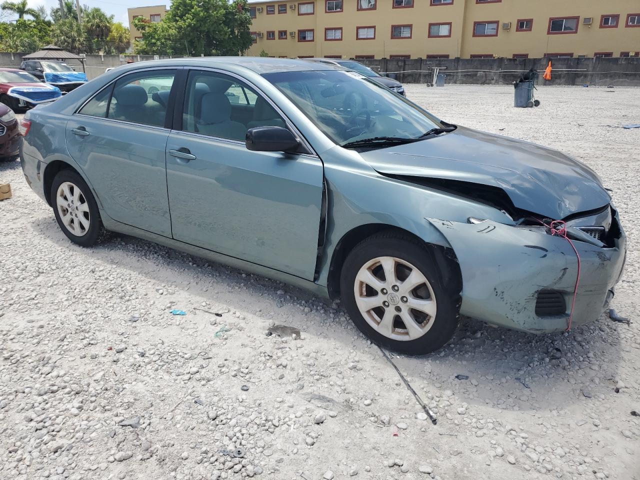 2011 Toyota Camry Base - Фото 4