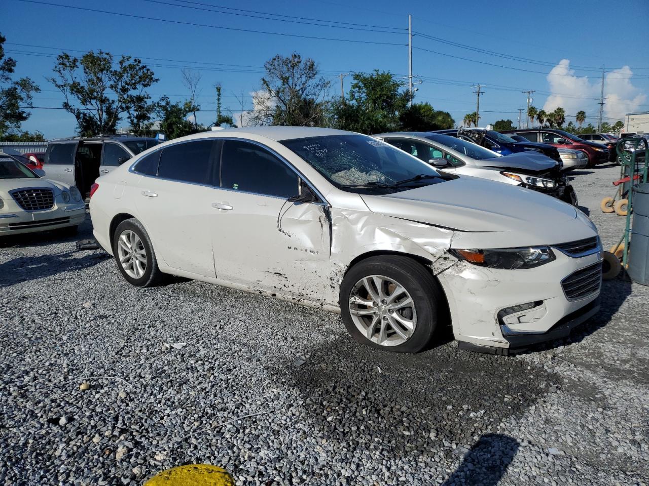 2017 Chevrolet Malibu Lt - Image 4
