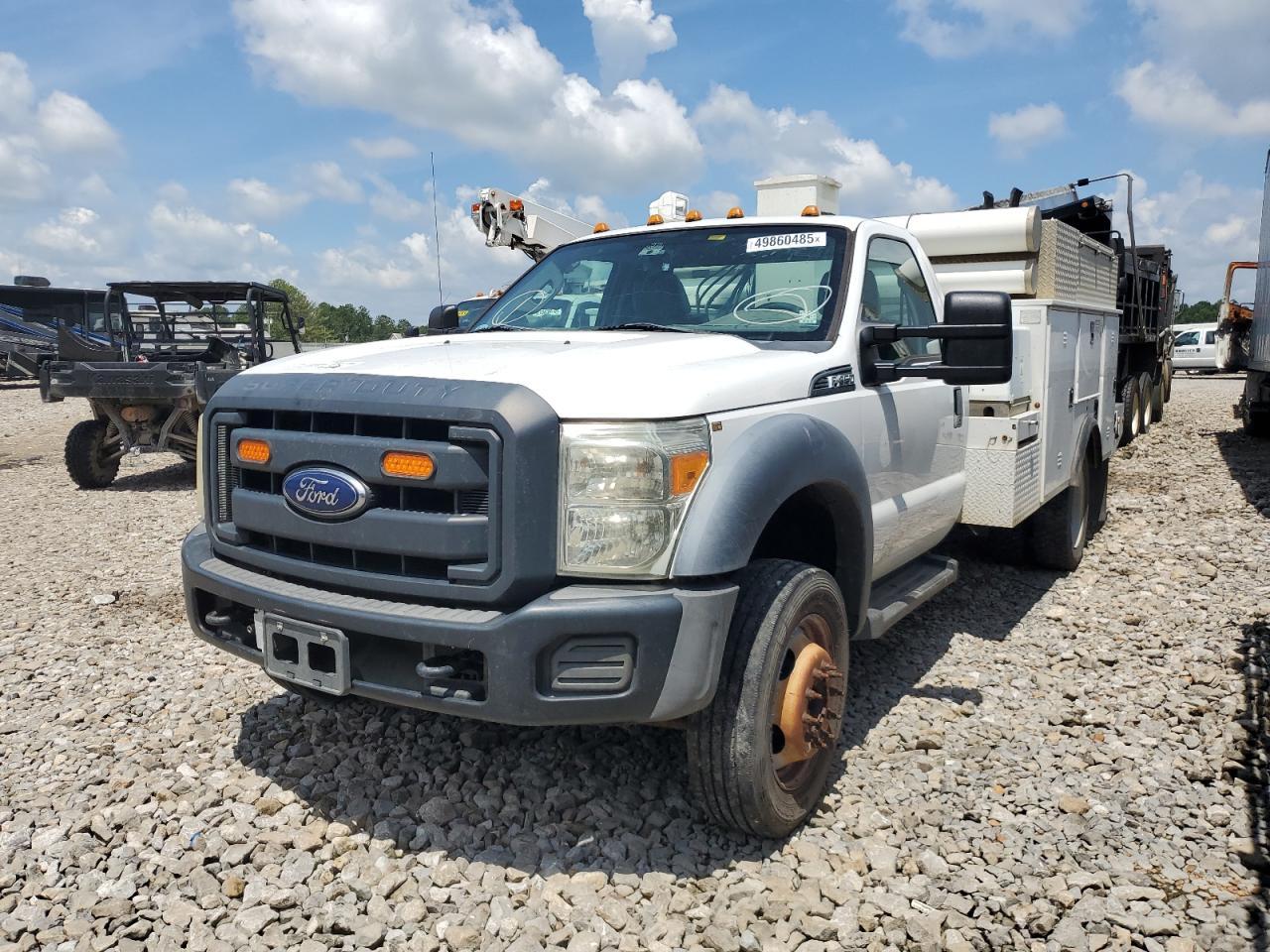 2015 Ford F450 Super Duty Bucket Truck - Фото 2