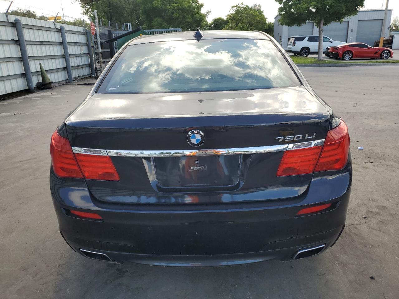 2012 BMW 750 Li - Image 6