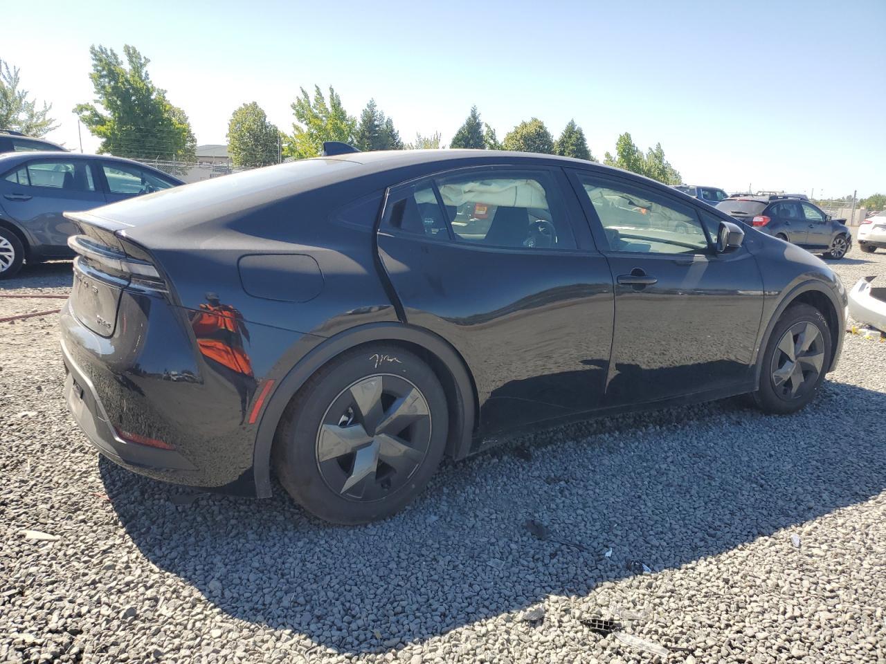 2024 Toyota Prius Prime Se - Image 3