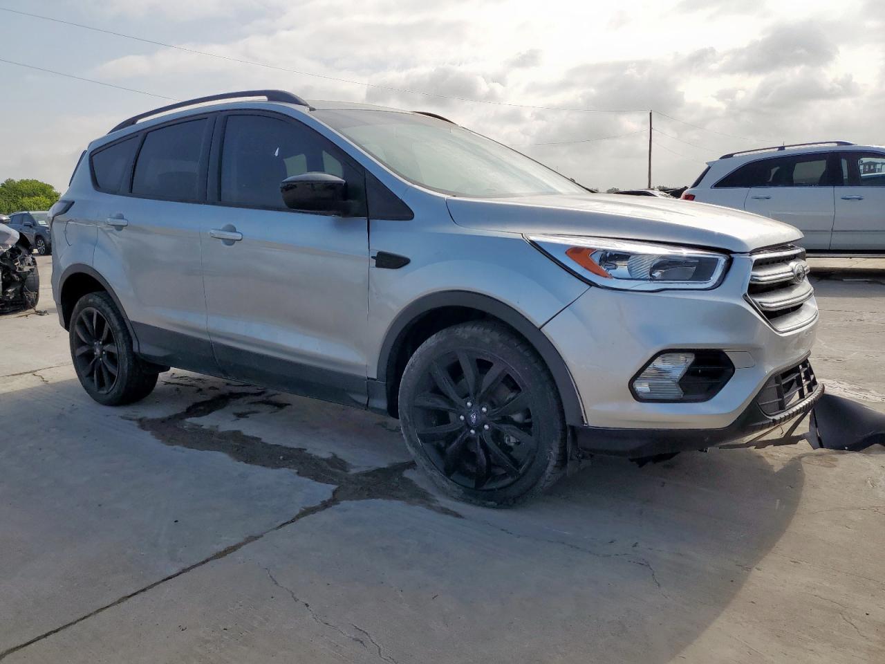 2017 Ford Escape Se - Фото 4