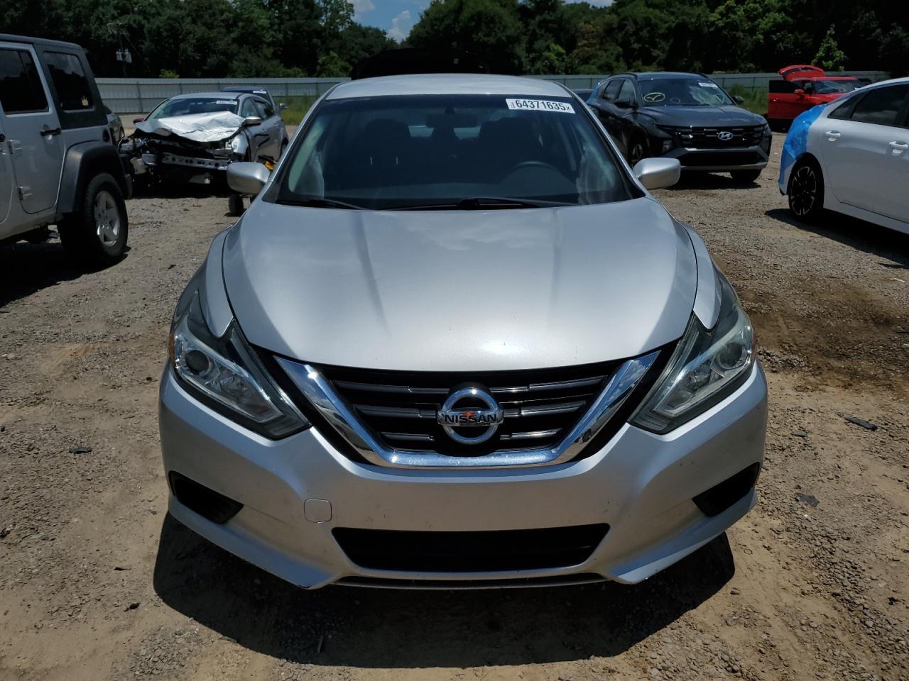 2017 Nissan Altima 2.5 - Image 5