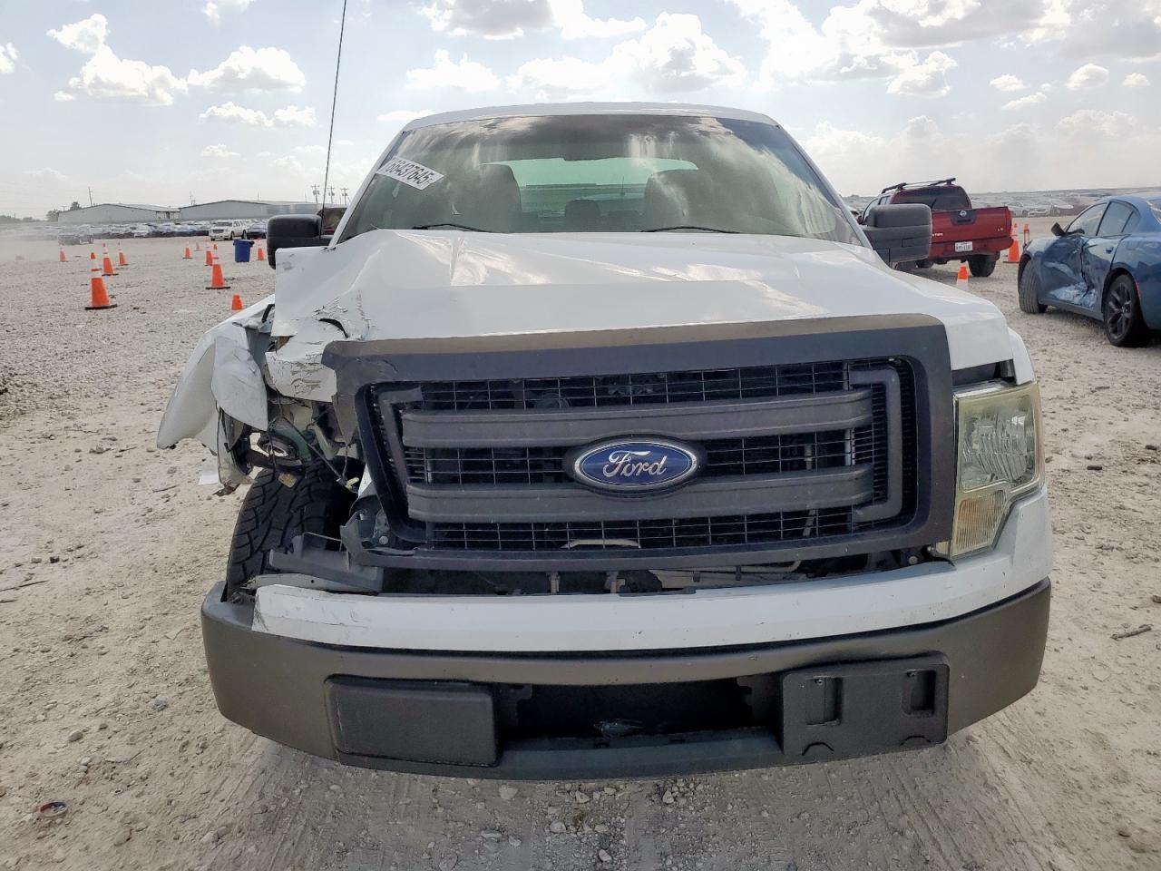 2014 Ford F150 Super Cab - Image 5