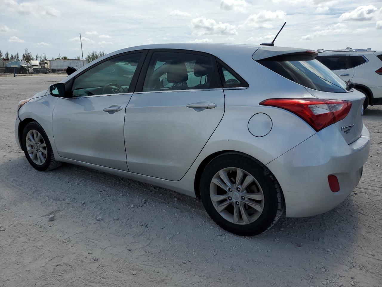 2014 Hyundai Elantra Gt - Фото 2