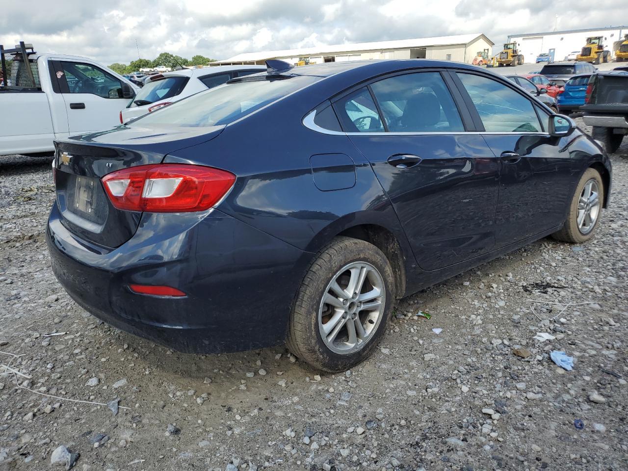 2016 Chevrolet Cruze Lt - Image 3
