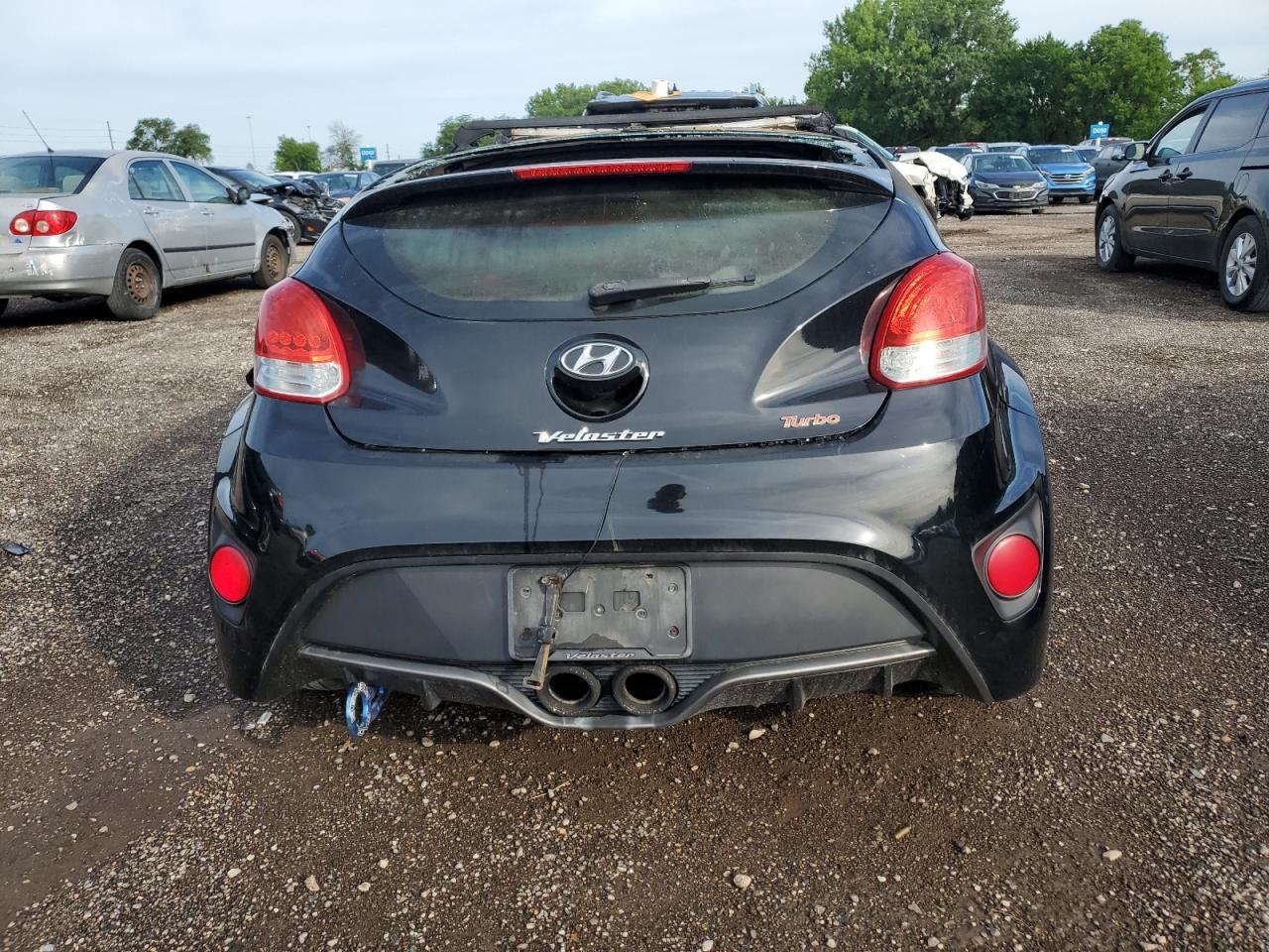 2013 Hyundai Veloster Turbo - Image 6