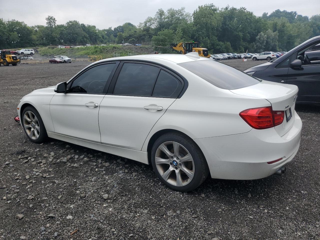 2015 BMW 328 Xi Sulev - Фото 2