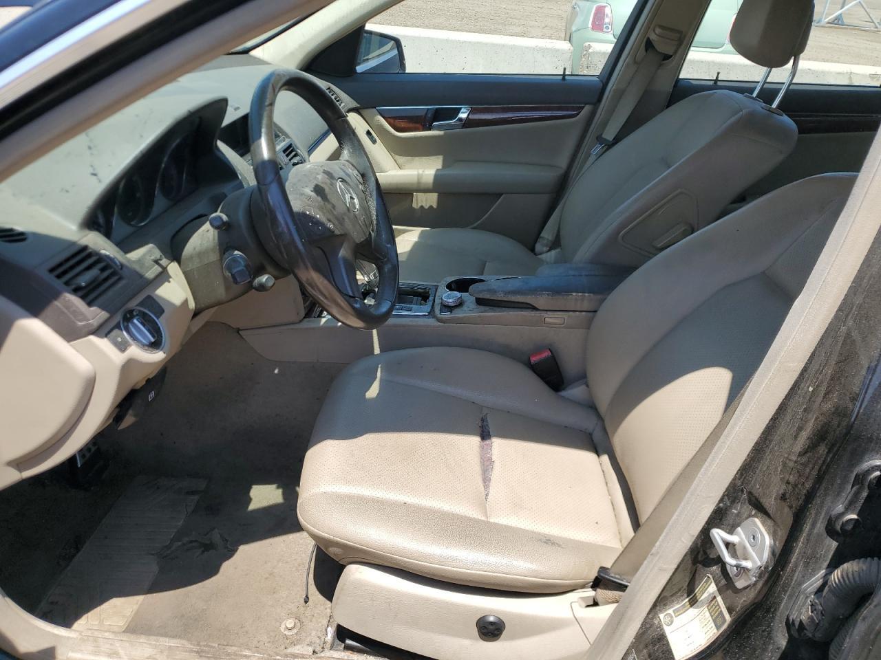 2011 Mercedes-Benz C 300 4Matic - Image 7
