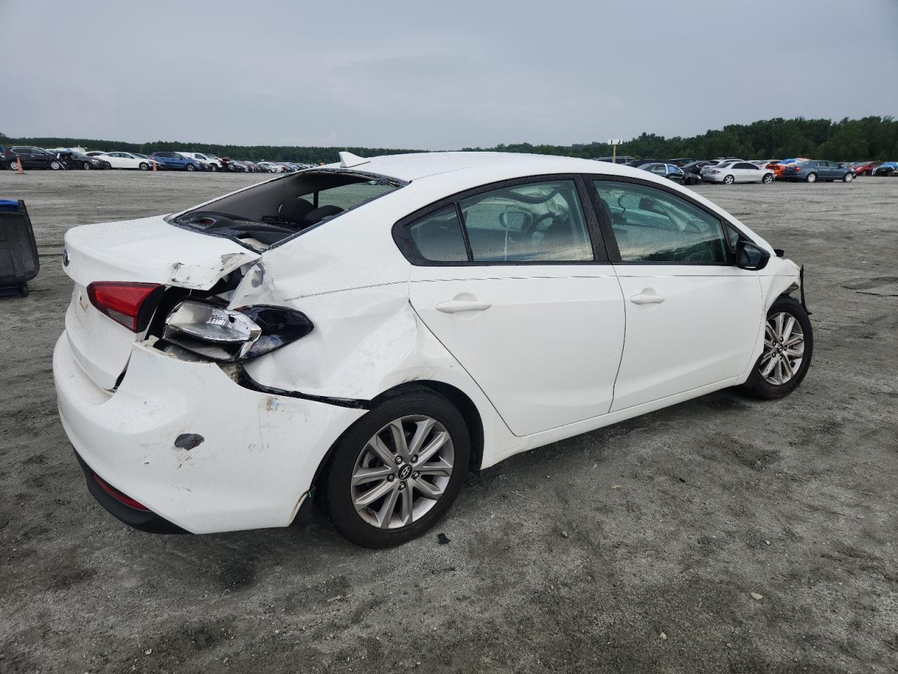 2017 Kia Forte Lx - Фото 3