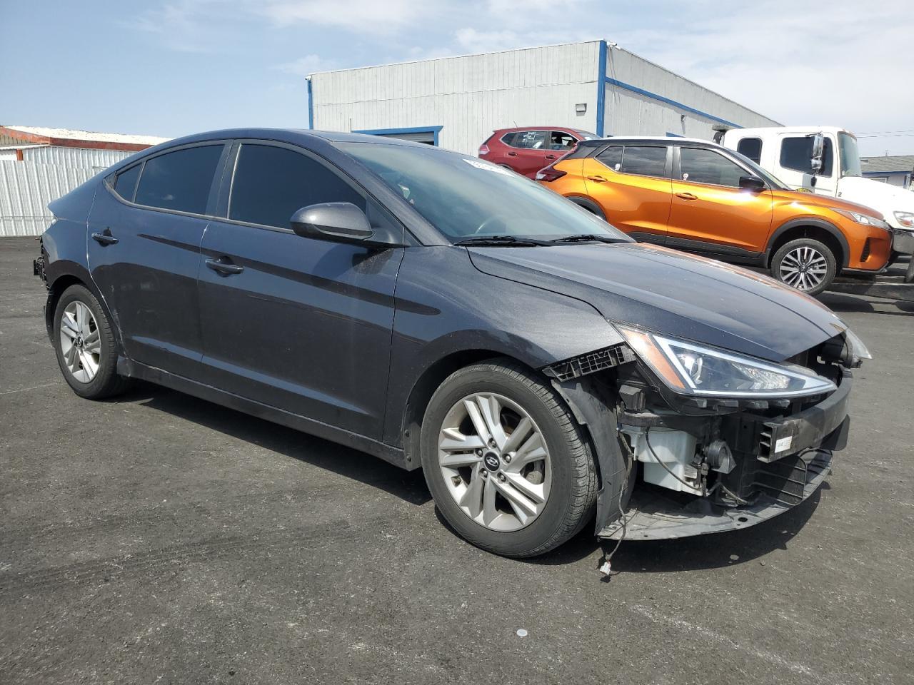 2020 Hyundai Elantra Sel - Фото 4