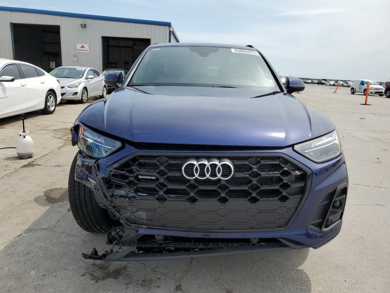 2025 Audi Q5 Premium 45 - Фото 5