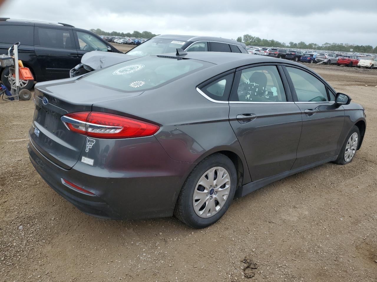 2020 Ford Fusion S - Image 3