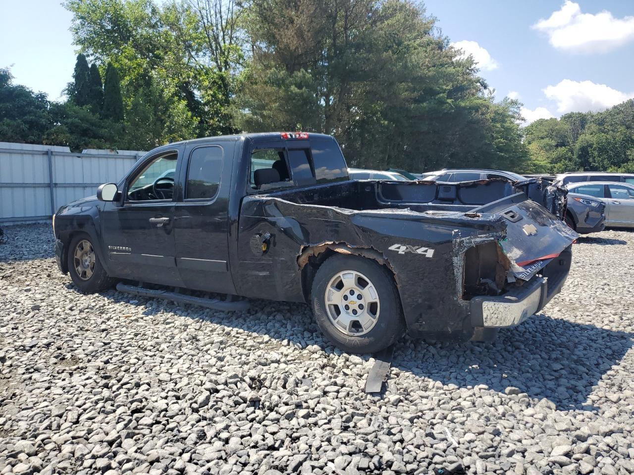 2011 Chevrolet Silverado K1500 Lt - Image 2