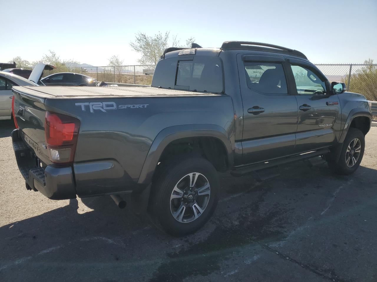 2019 Toyota Tacoma Double Cab - Фото 3