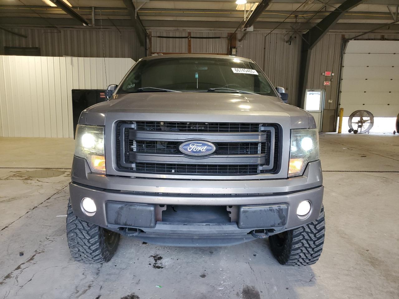 2013 Ford F-150 - Фото 5