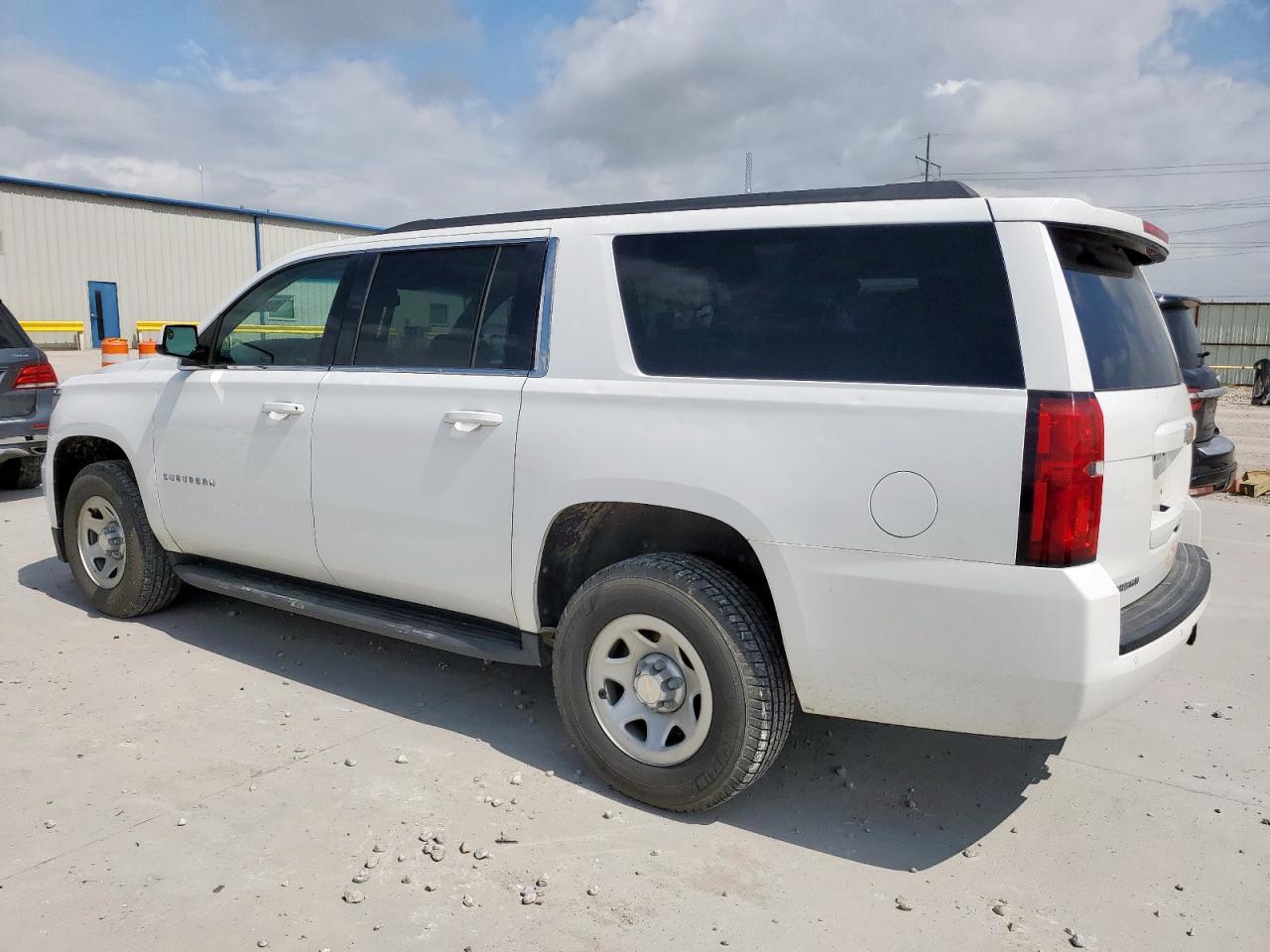 2019 Chevrolet Suburban C1500 - Image 2