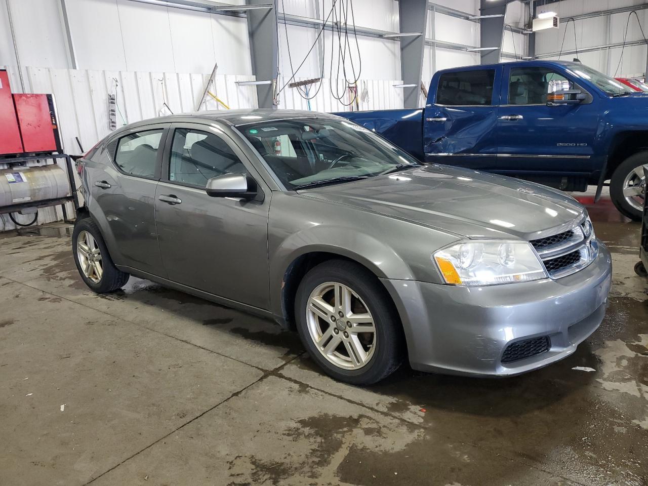 2012 Dodge Avenger Sxt - Фото 4