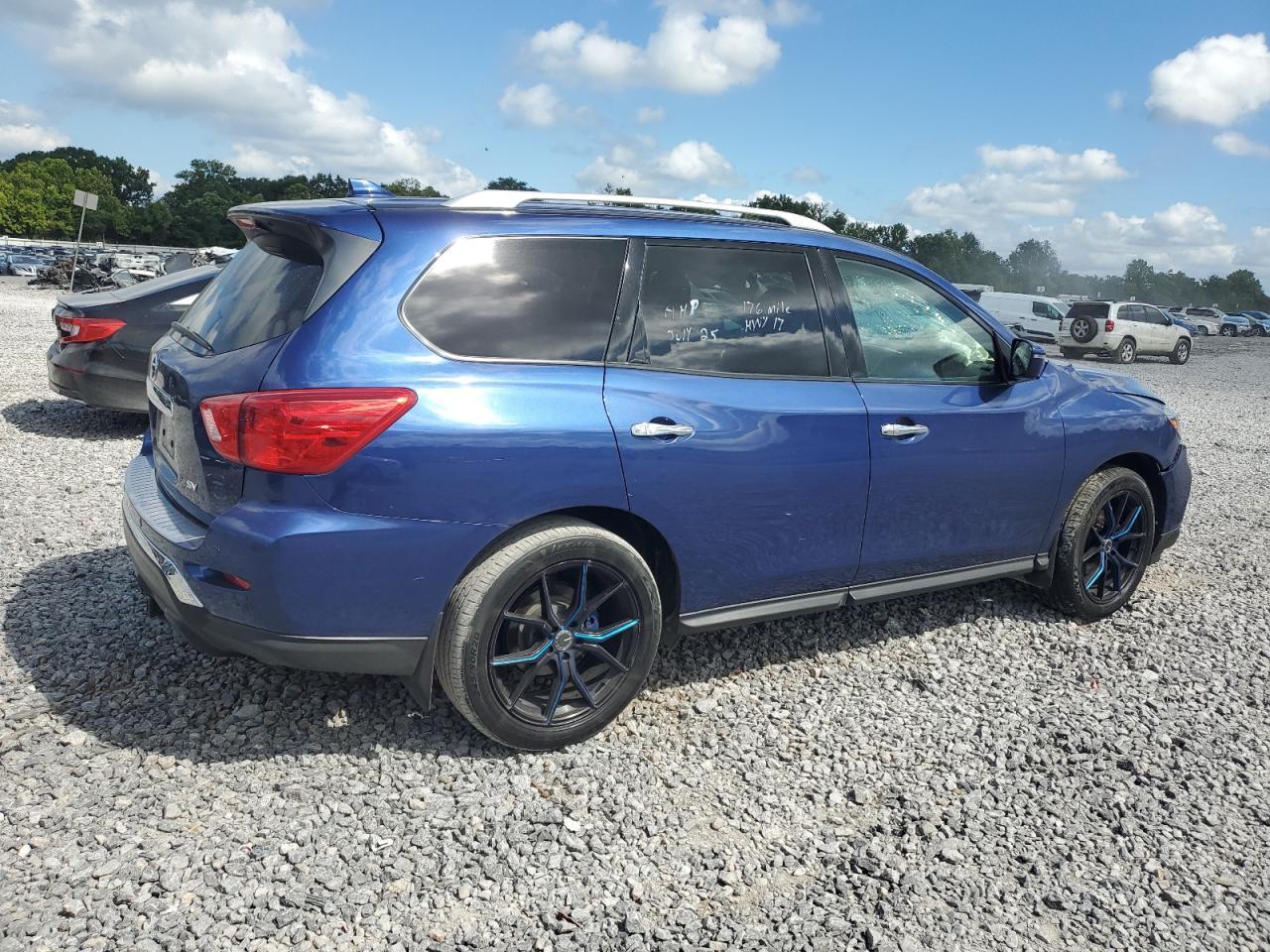 2020 Nissan Pathfinder Sv - Фото 3