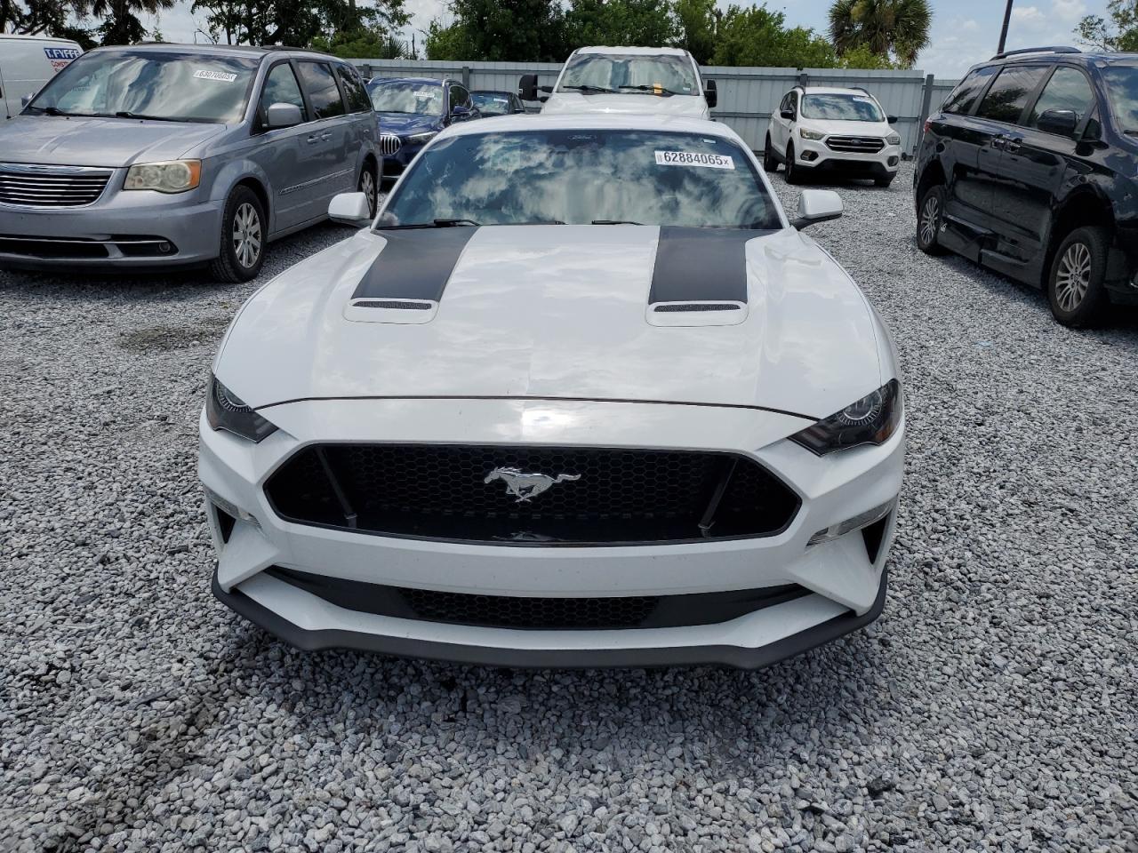 2021 Ford Mustang Gt - Фото 5