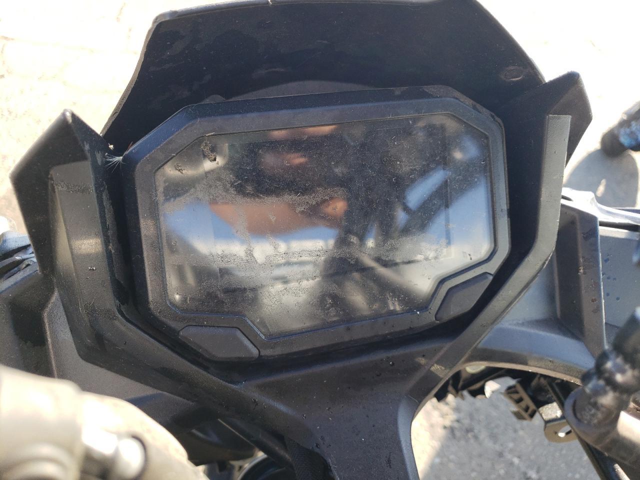 2021 Kawasaki Ex650 M - Фото 7