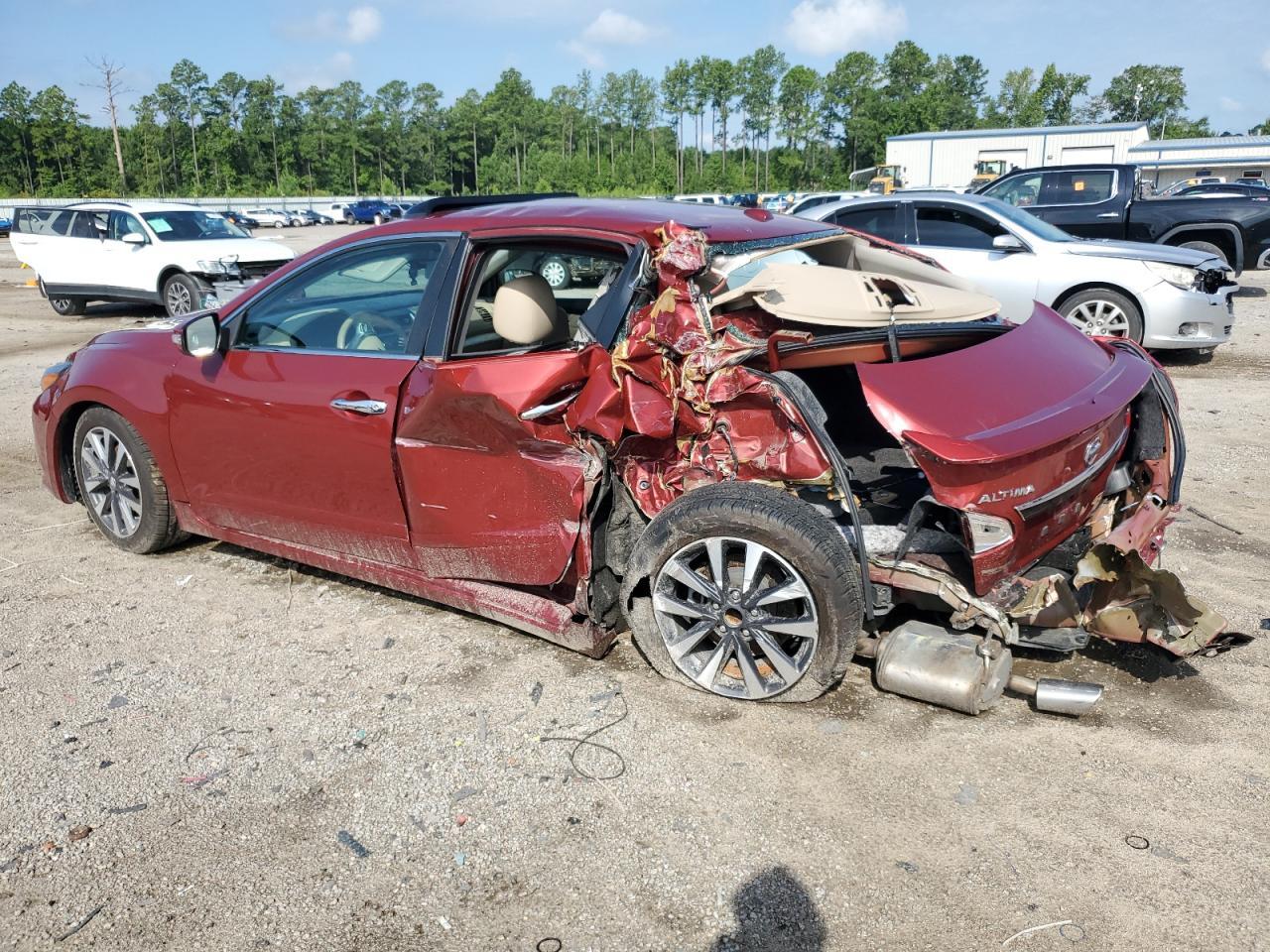 2016 Nissan Altima 2.5 - Image 2