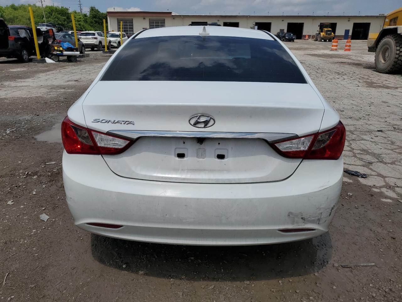 2013 Hyundai Sonata Gls - Image 6