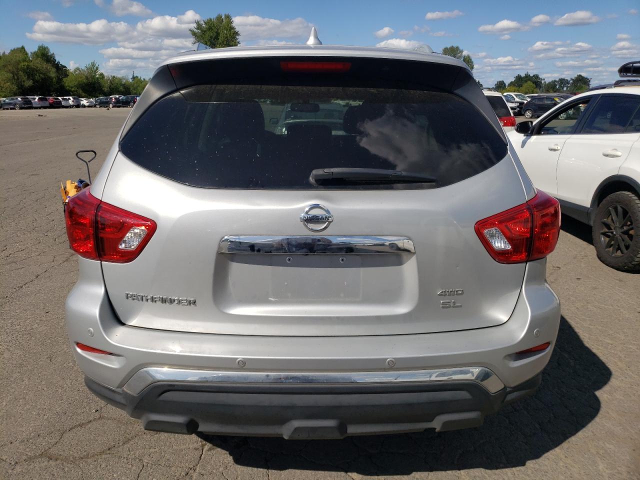 2019 Nissan Pathfinder S - Фото 6