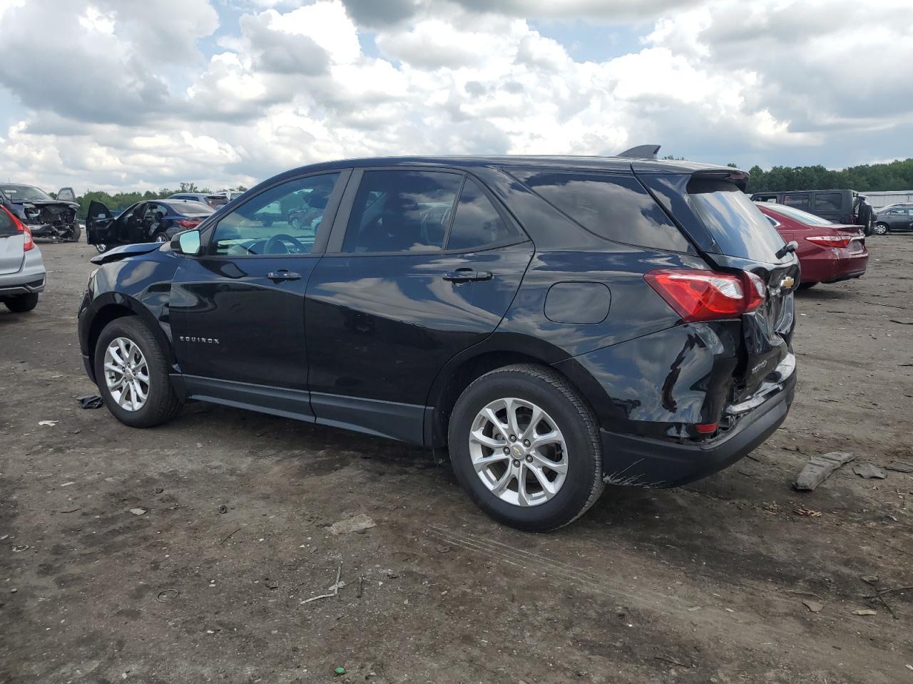 2020 Chevrolet Equinox Ls - Image 2