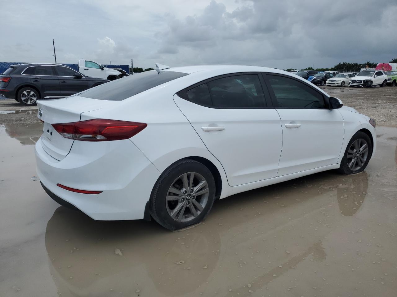 2018 Hyundai Elantra Sel - Image 3