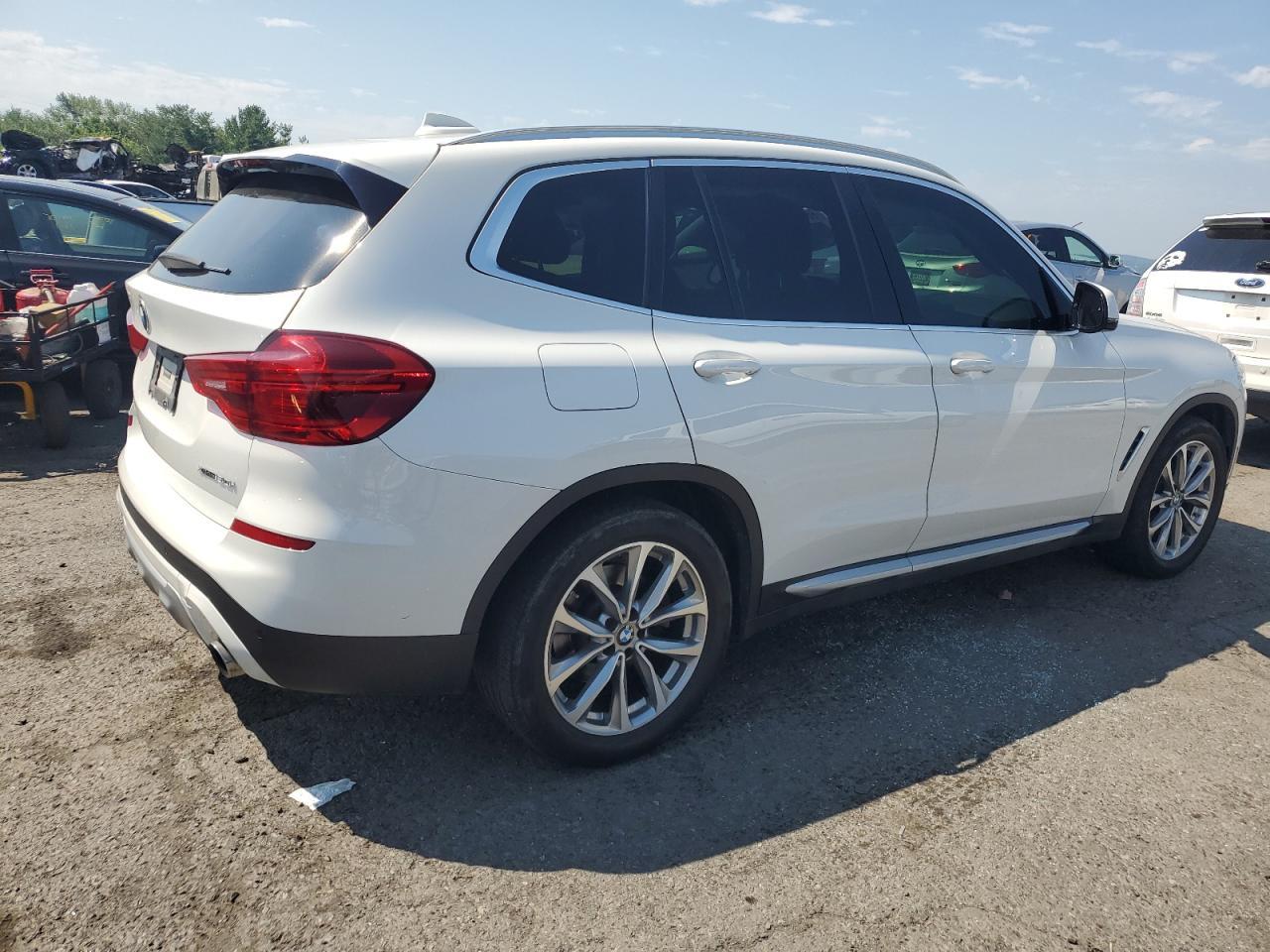 2019 BMW X3 xDrive30I - Фото 3