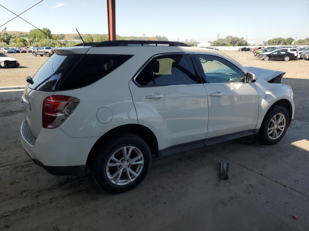 2017 Chevrolet Equinox Lt - Image 3