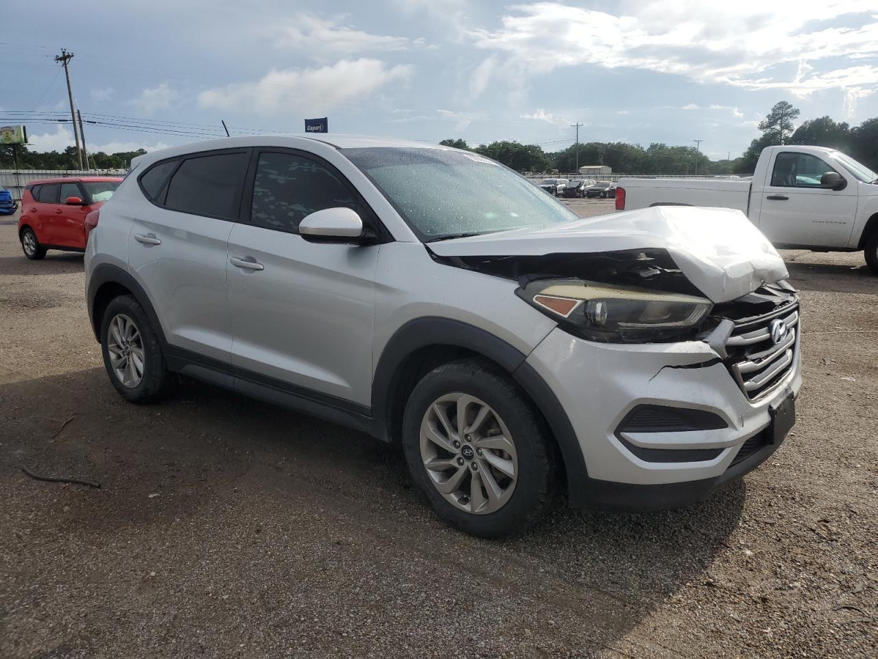 2017 Hyundai Tucson Se - Фото 4