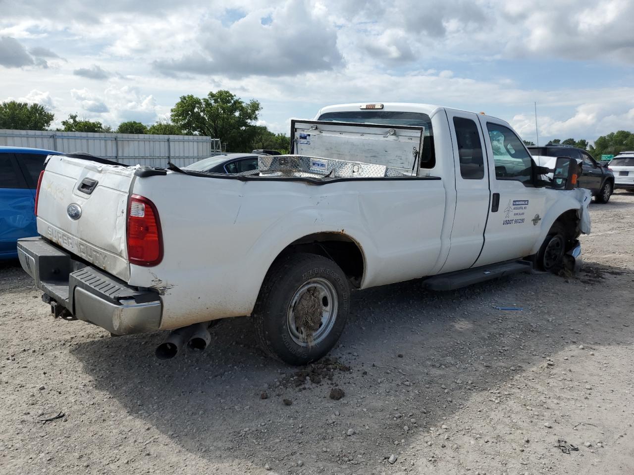 2015 Ford F250 Super Duty - Фото 3