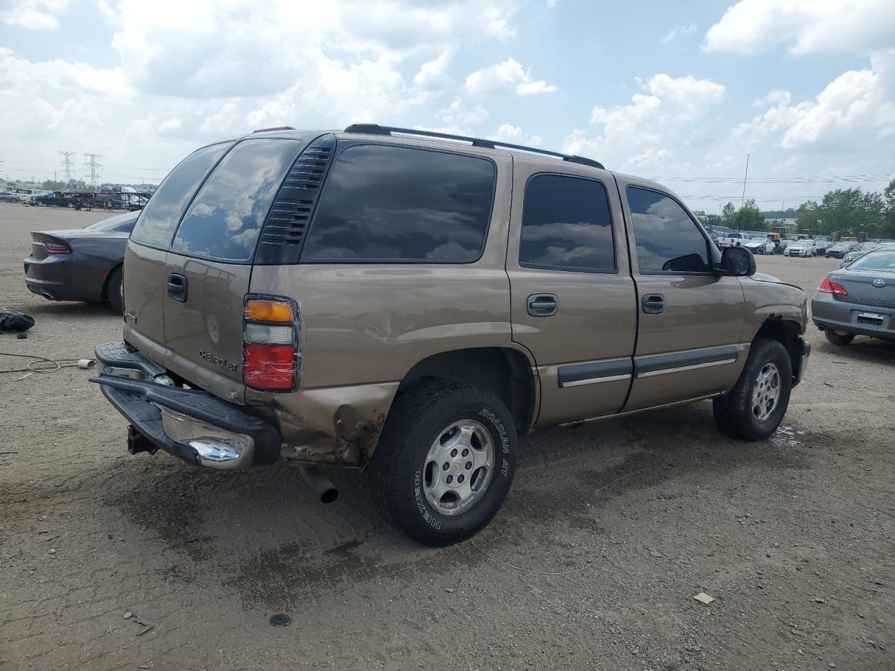 2004 Chevrolet Tahoe K1500 - Фото 3