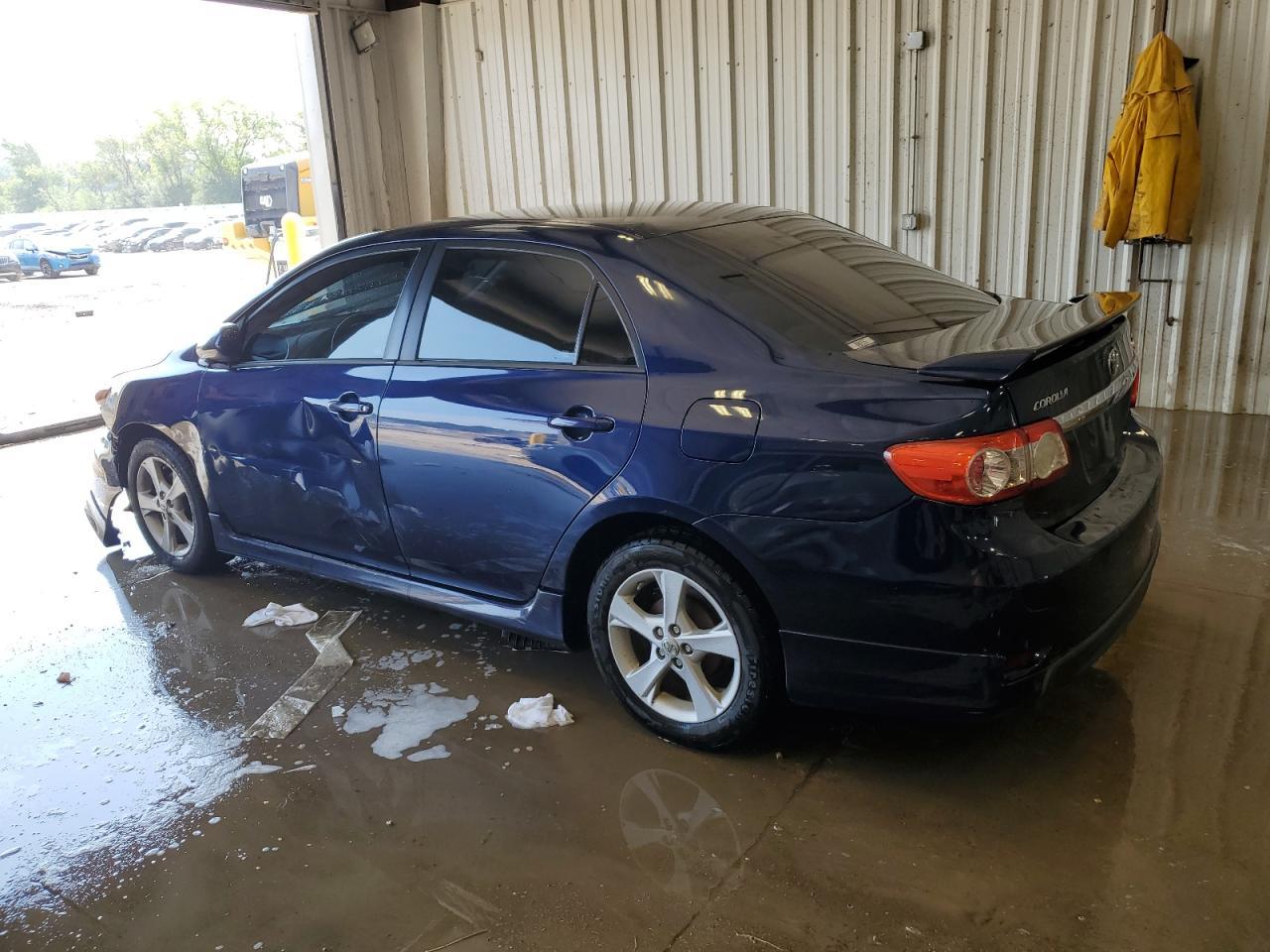 2012 Toyota Corolla Base - Фото 2