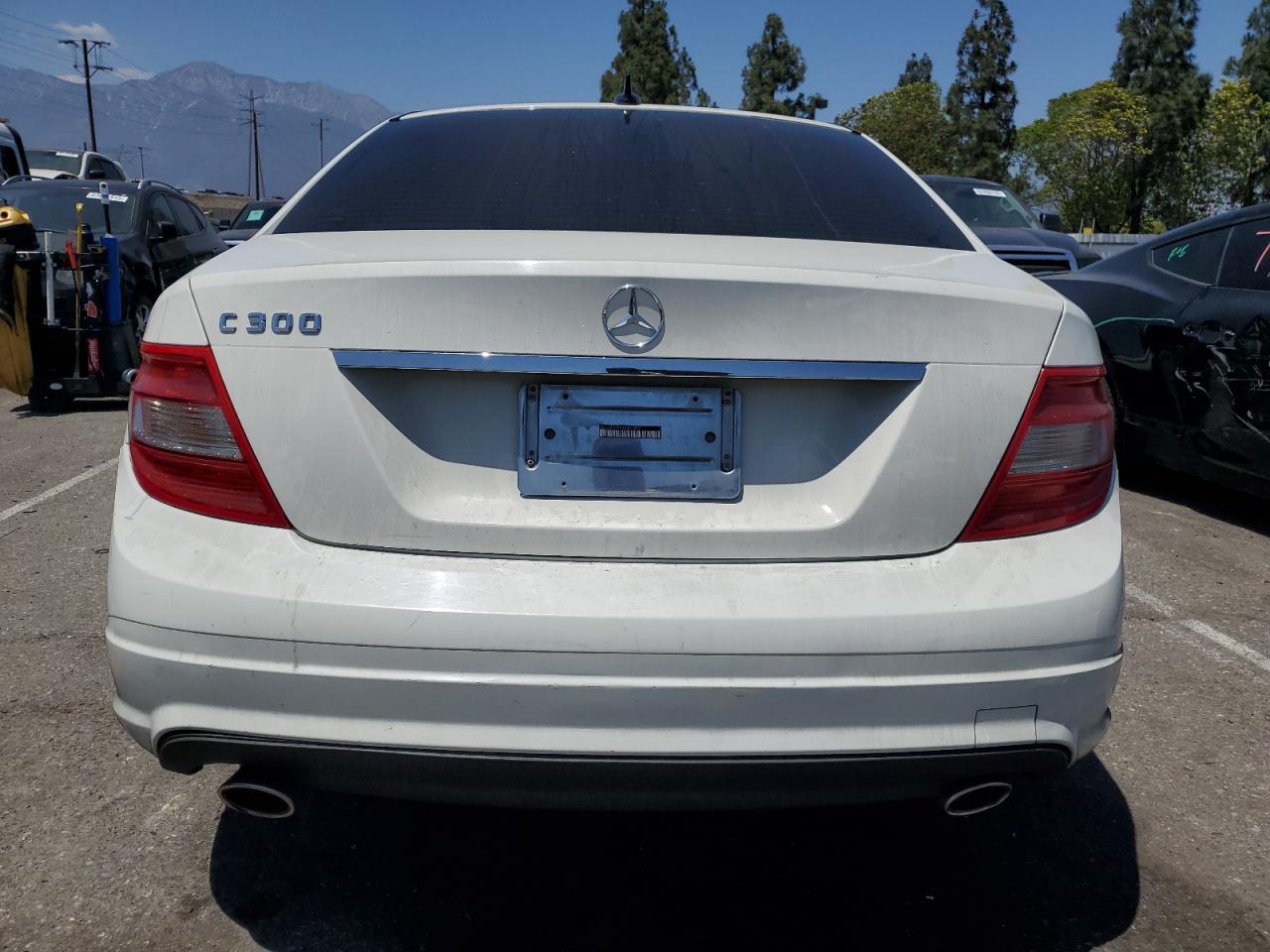 2011 Mercedes-Benz C 300 - Image 6