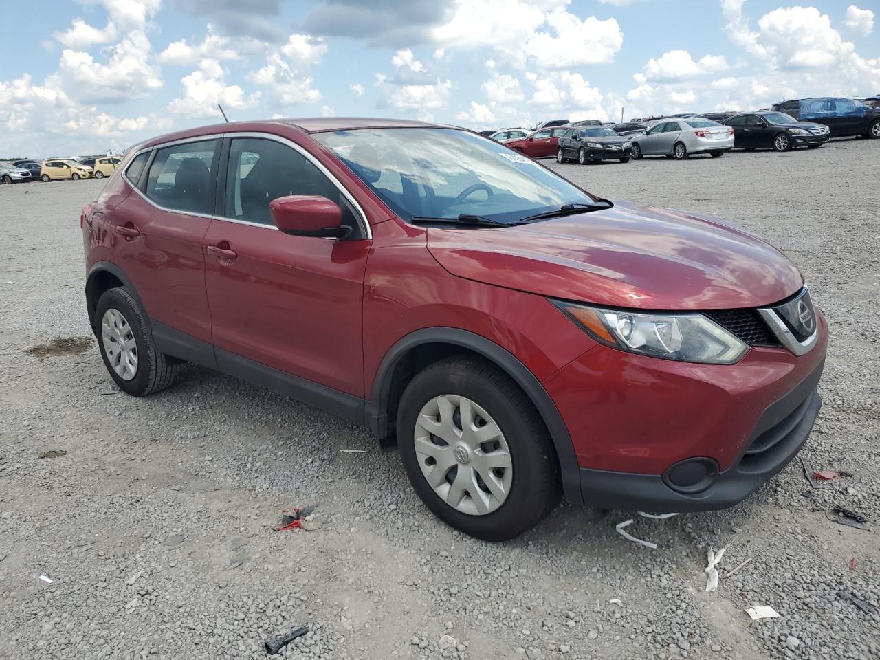 2019 Nissan Rogue Sport S - Фото 4