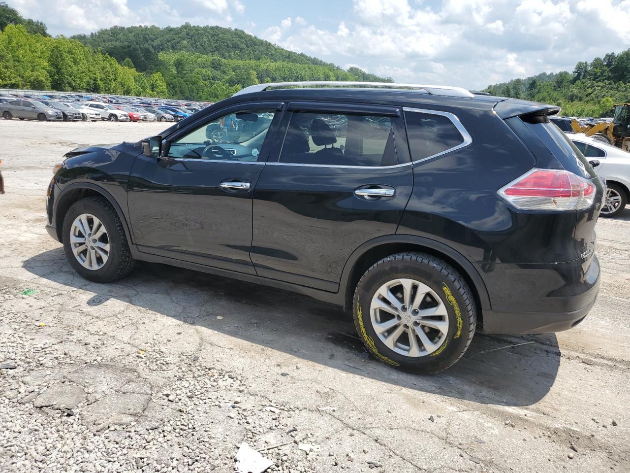 2016 Nissan Rogue S - Фото 2