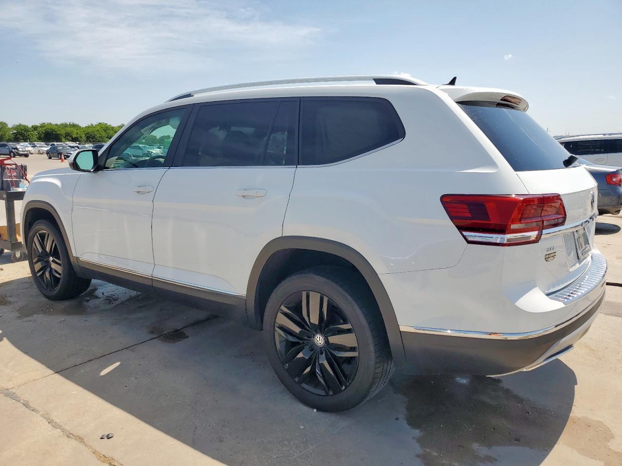 2019 Volkswagen Atlas Sel - Image 2