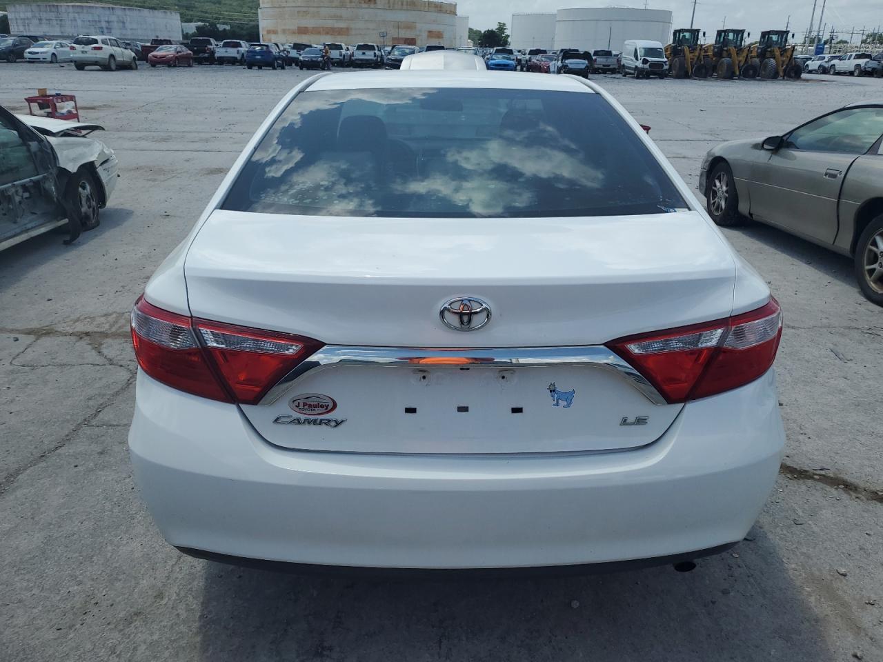 2015 Toyota Camry Le - Image 6