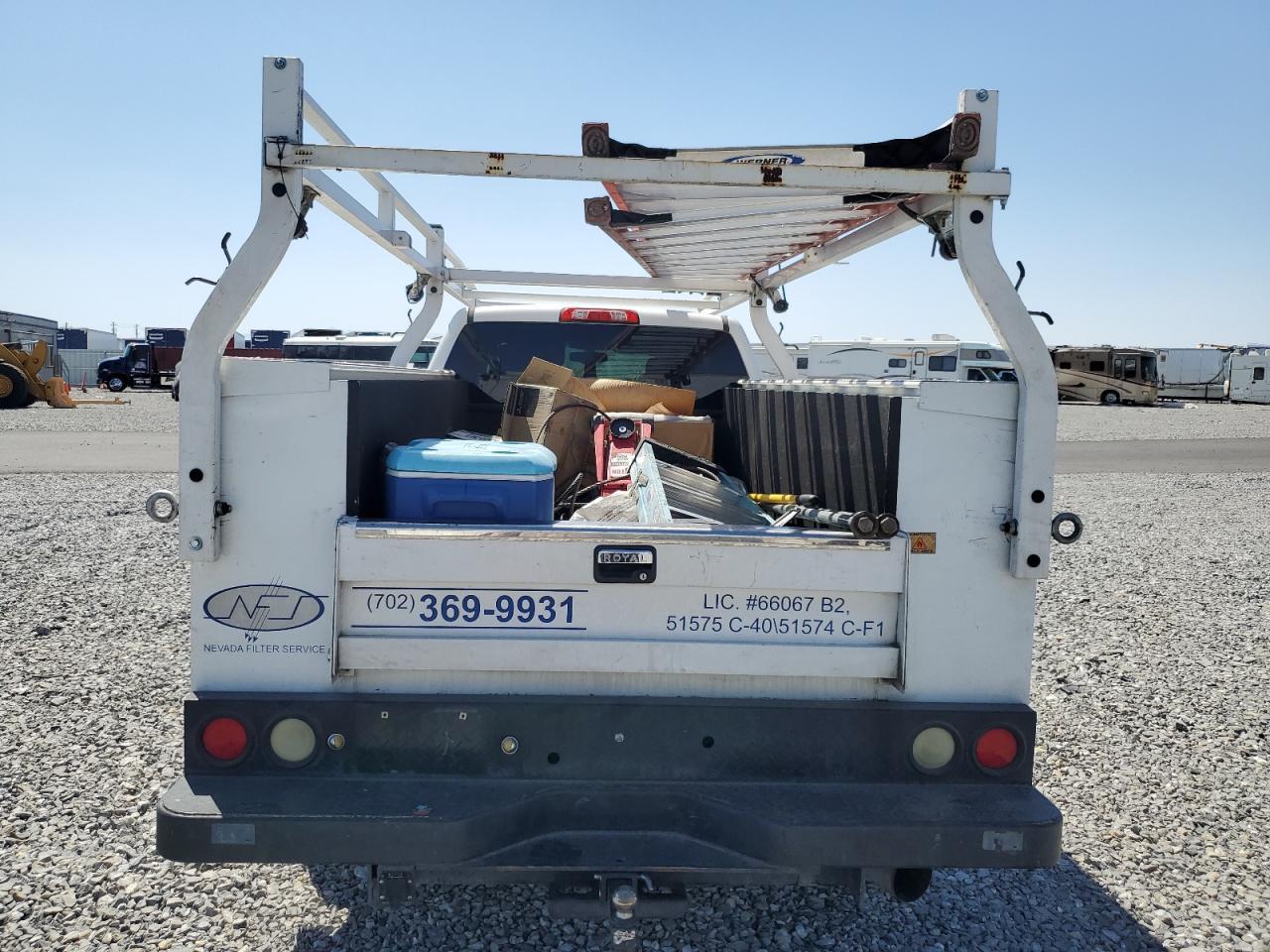 2015 Chevrolet Silverado C2500 Heavy Duty - Фото 6
