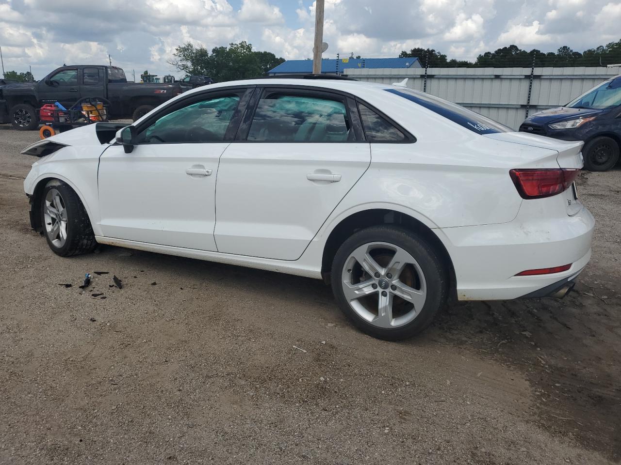 2018 Audi A3 Premium - Фото 2