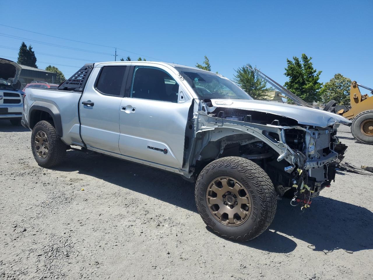 2025 Toyota Tacoma Double Cab - Image 4
