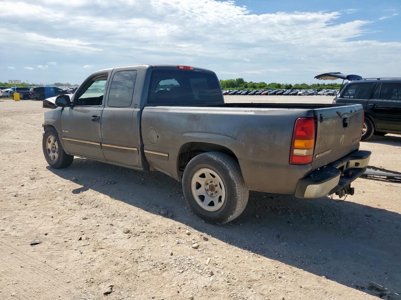 1999 Chevrolet Silverado C1500 - Фото 2