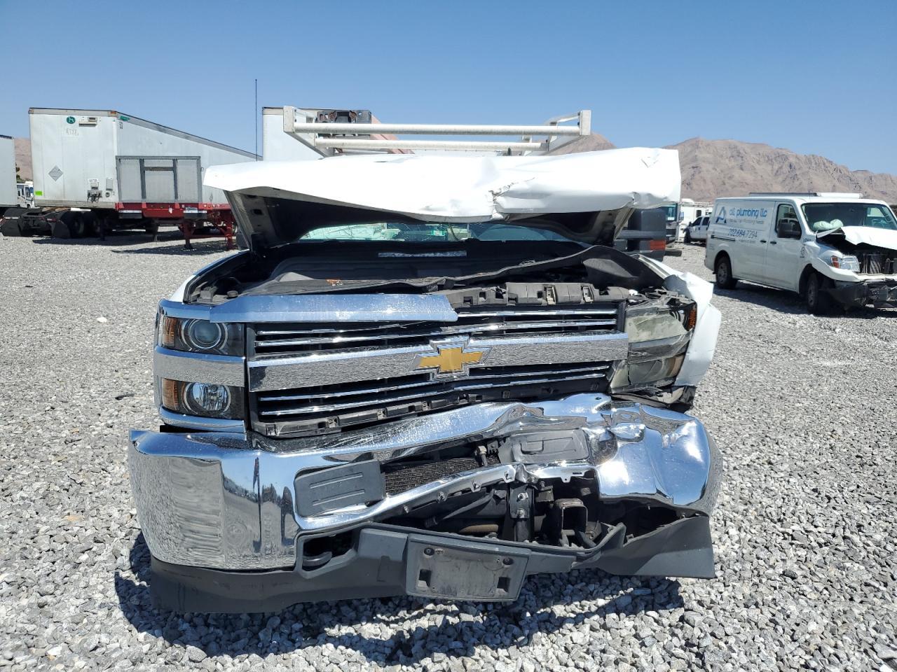 2015 Chevrolet Silverado C2500 Heavy Duty - Фото 5